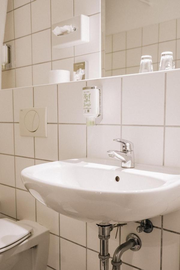 Landhotel Waldhaus Laubach  Екстер'єр фото